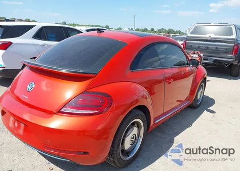 2018 Volkswagen Beetle 2.0T Coast/2.0T S из США, поврежденный, VIN 3VWFD7AT7JM704868